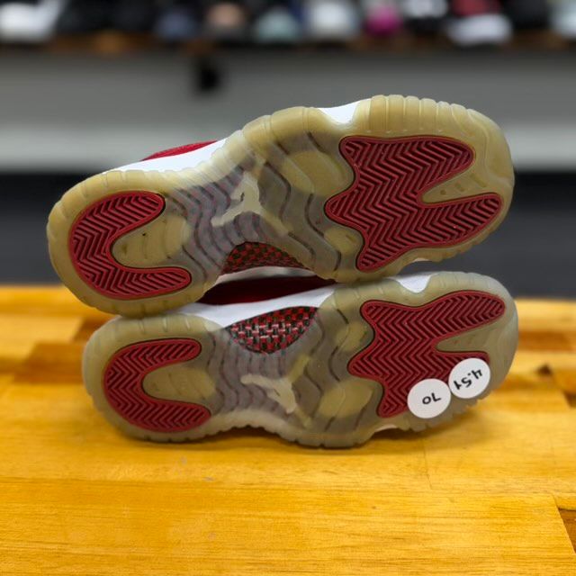 Jordan 11 Retro Cherry (2022) (GS) - Preowned