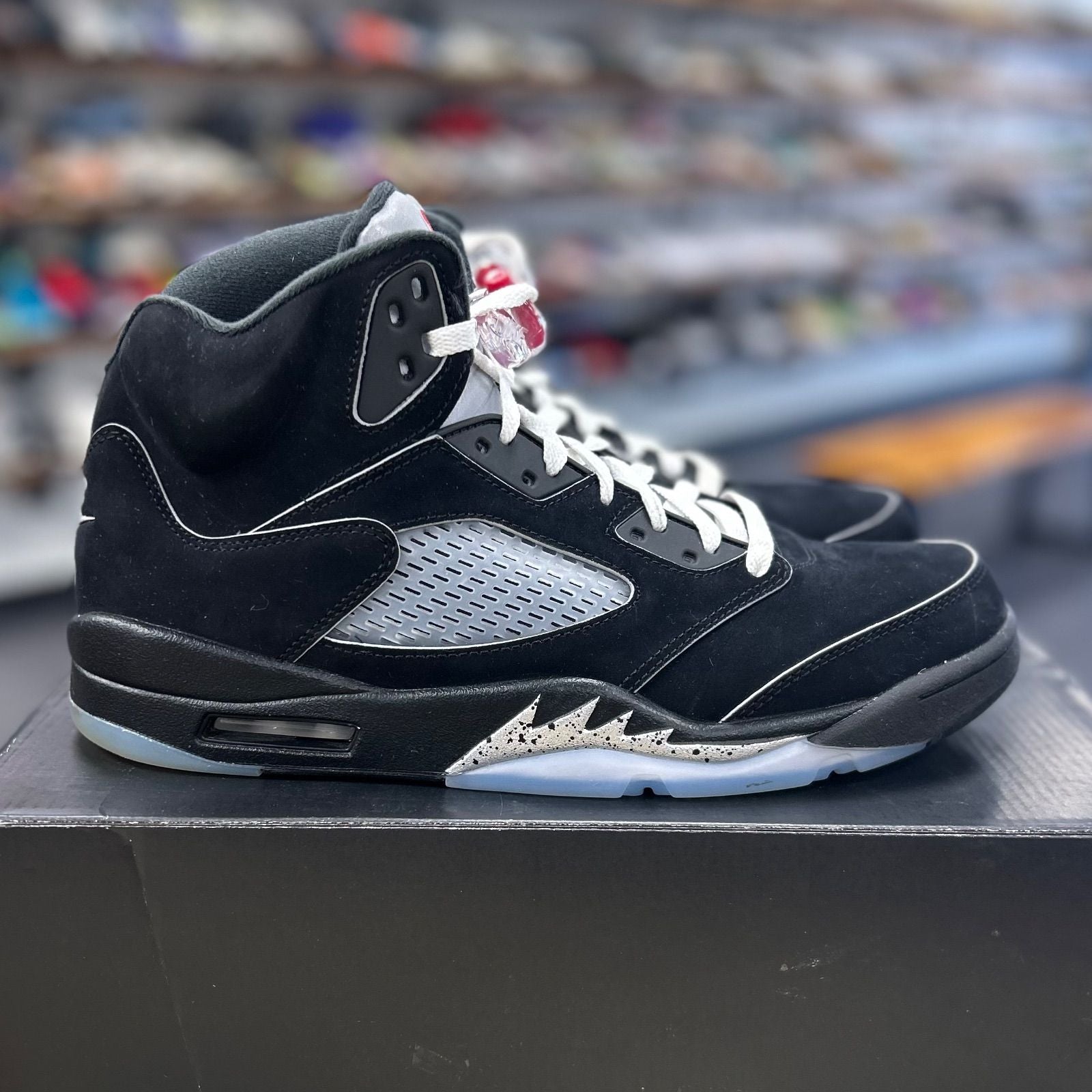 Jordan 5 Retro OG Black Metallic Reimagined - Preowned