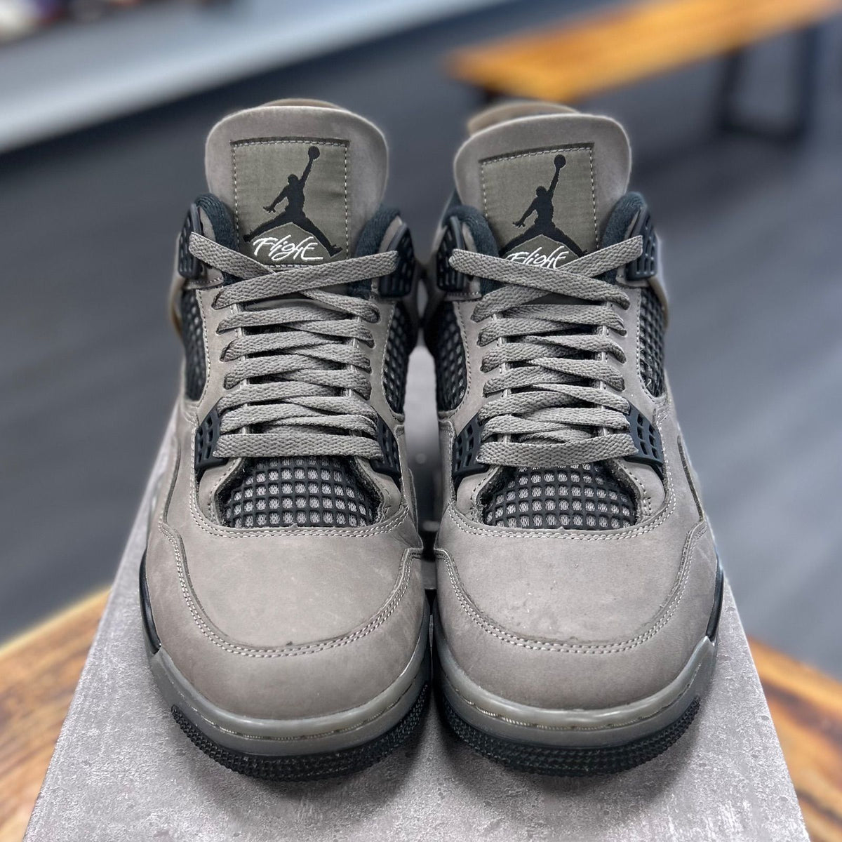 Jordan 4 Retro Cave Stone - Preowned