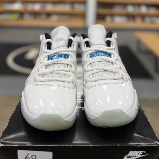 Jordan 11 Retro Low Legend Blue - Preowned