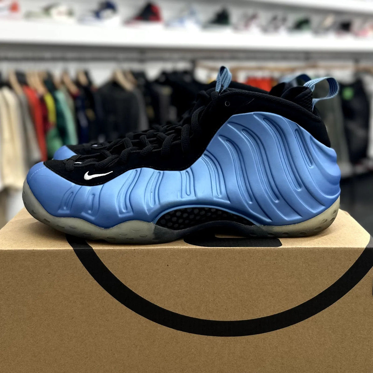 Nike Air Foamposite One University Blue - Preowned