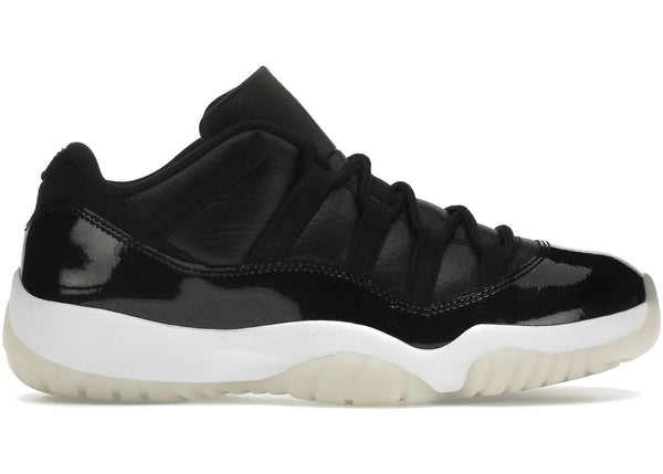 Jordan 11 Retro Low 72-10 - Preowned