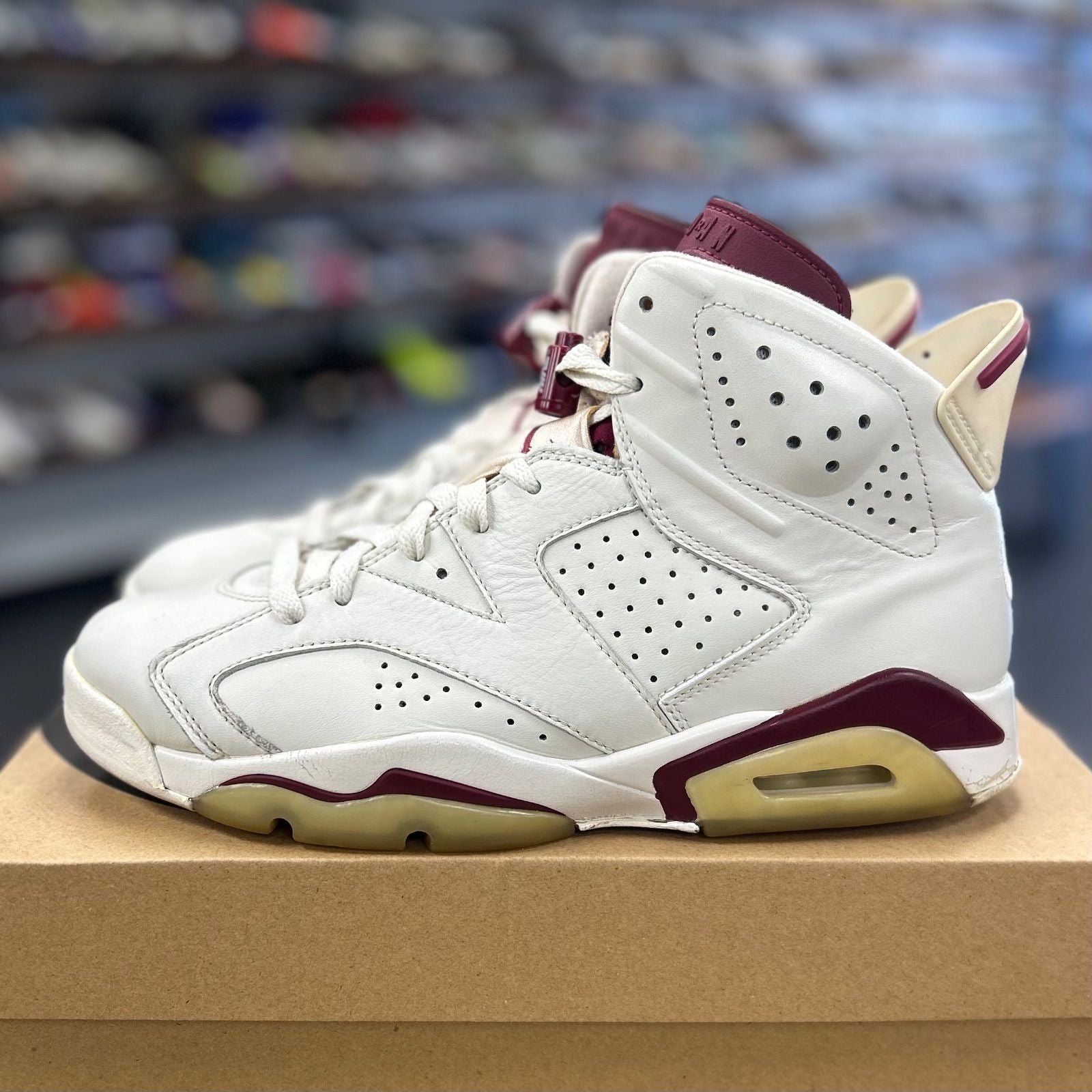 Jordan 6 Retro Maroon (2015) - Preowned