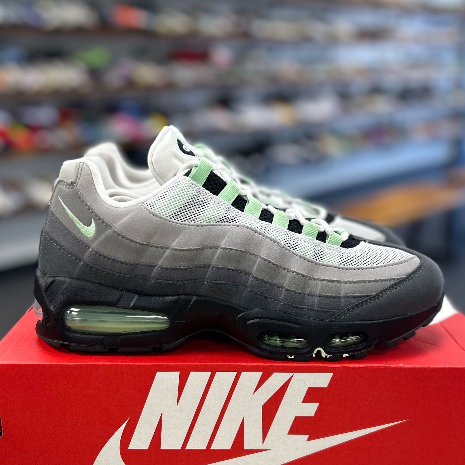 Nike Air Max 95 OG Fresh Mint - Preowned