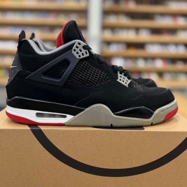 Jordan 4 Retro Bred (2019) - Preowned