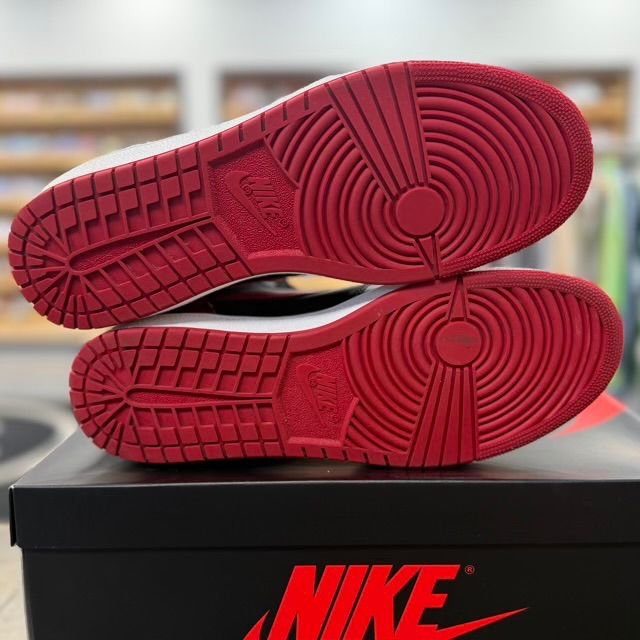 Jordan 1 Retro High '85 OG Bred (2025) - Preowned
