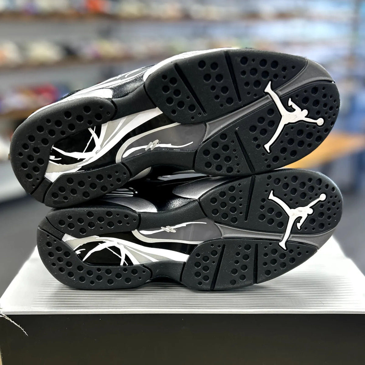 Jordan 8 Retro Chrome (2026) - Preowned