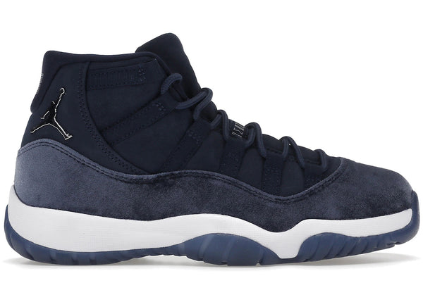 Jordan 11 Retro Midnight Navy (Women's) - Preowned