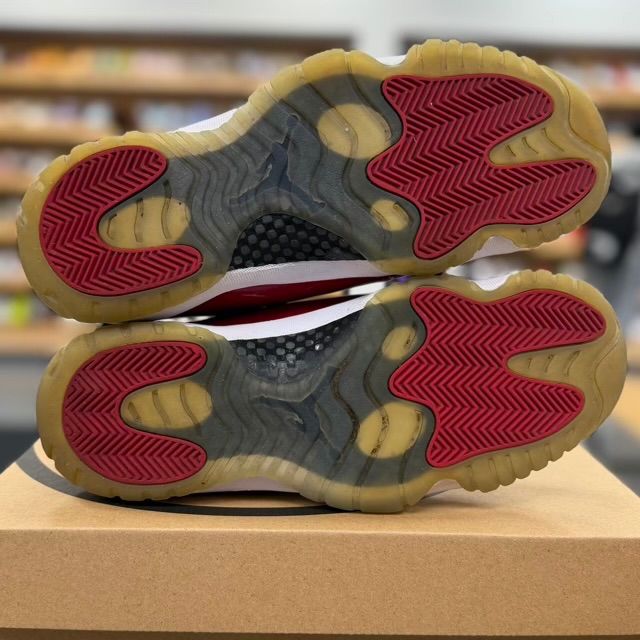 Jordan 11 Retro Win Like 96 - Preowned