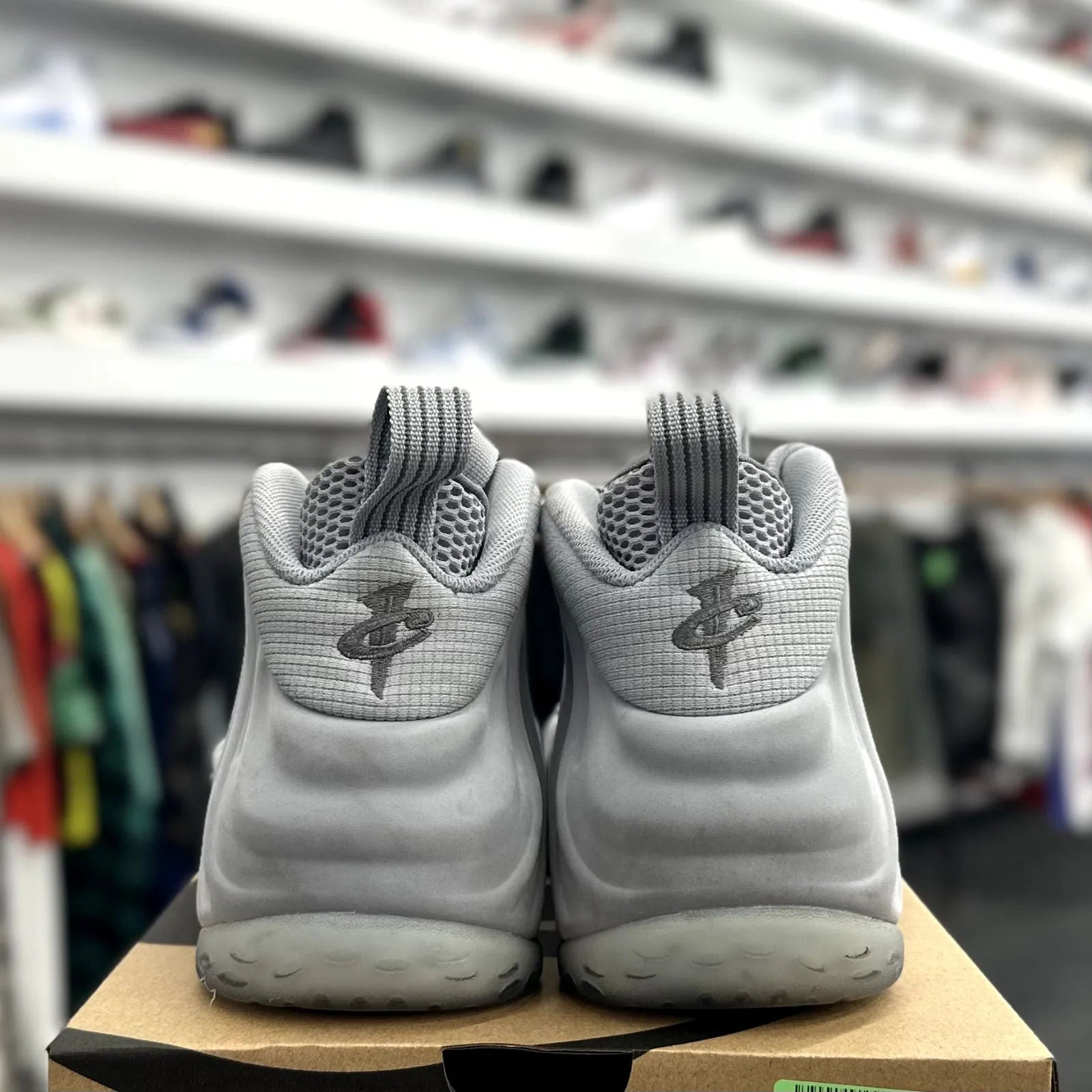 Nike Air Foamposite One Wolf Grey Suede - Preowned