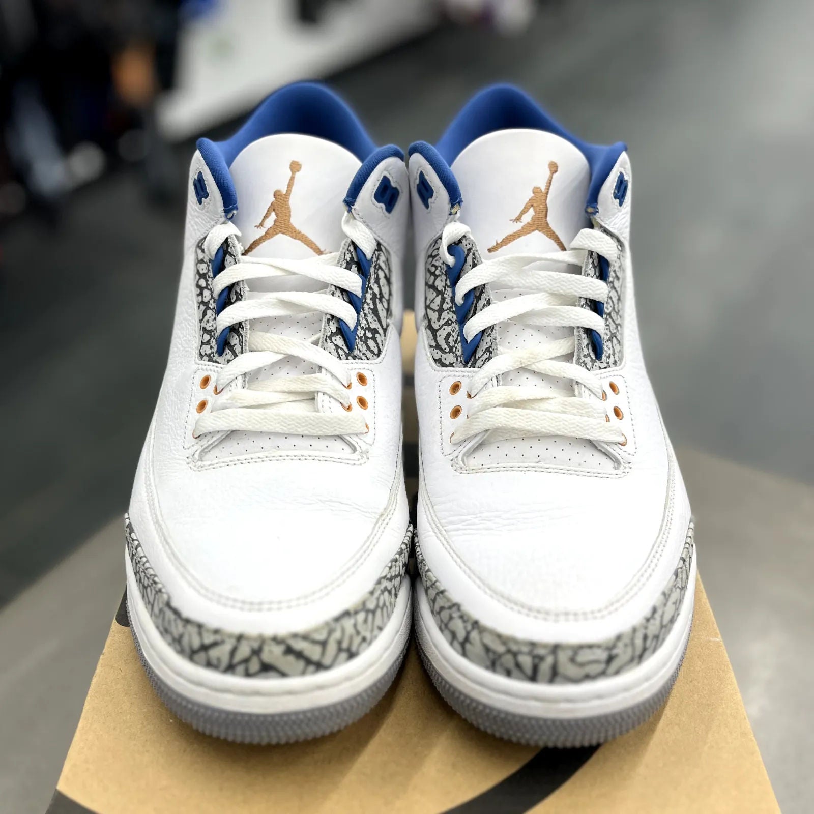 Jordan 3 Retro Wizards - Preowned