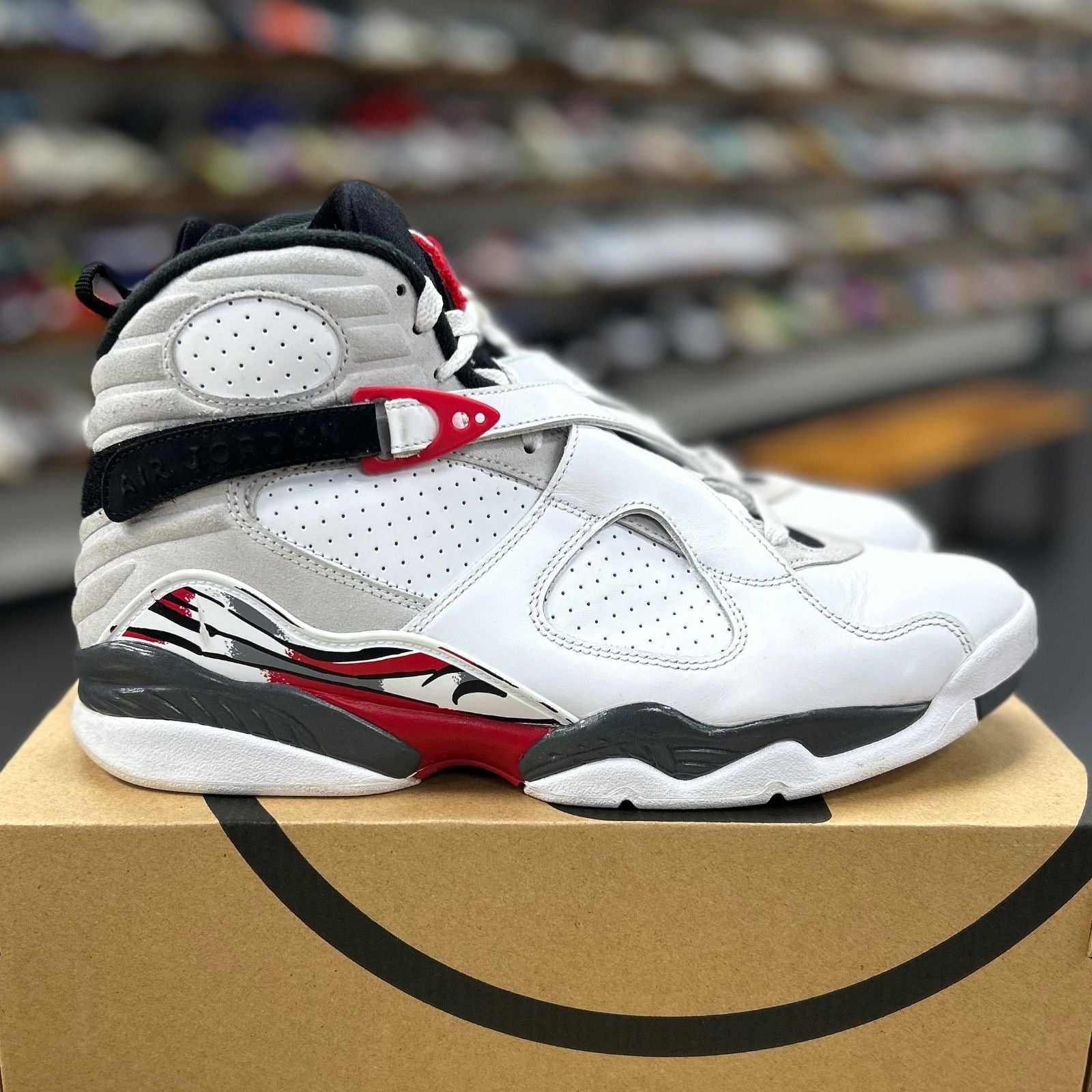 Jordan 8 Retro White True Red (2025) - Preowned