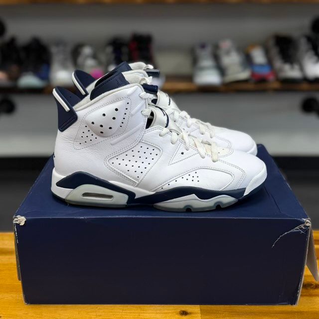 Jordan 6 Retro Midnight Navy (2022) - Preowned
