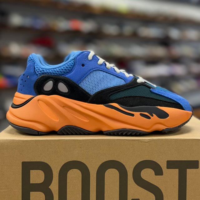 adidas Yeezy Boost 700 Bright Blue - Preowned