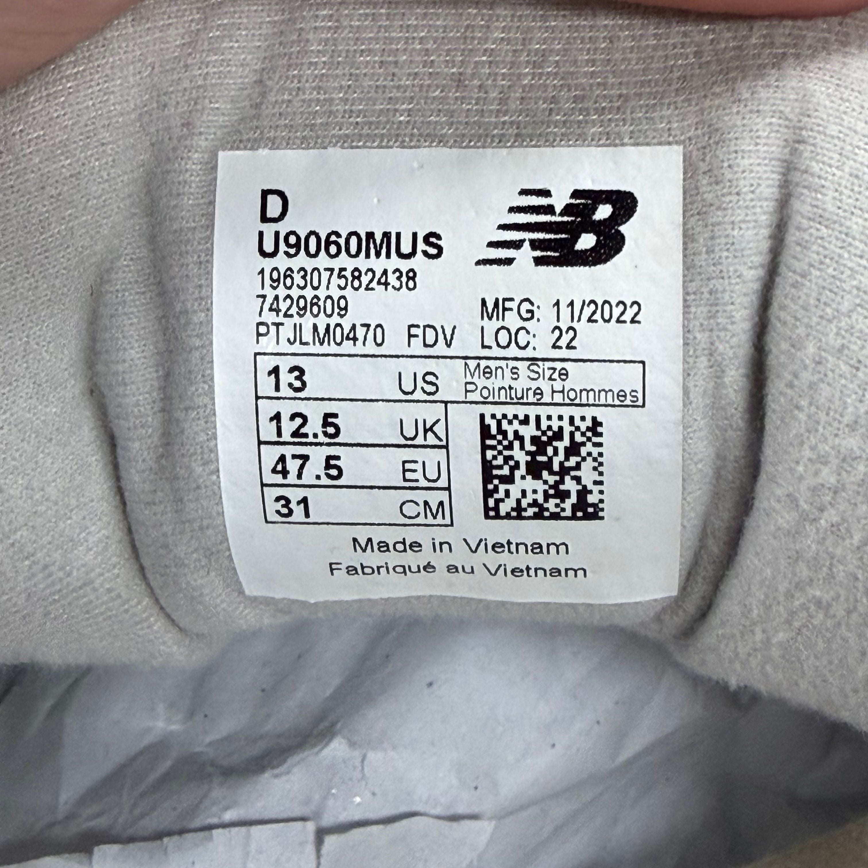 New Balance 9060 Mushroom Aluminum - Preowned