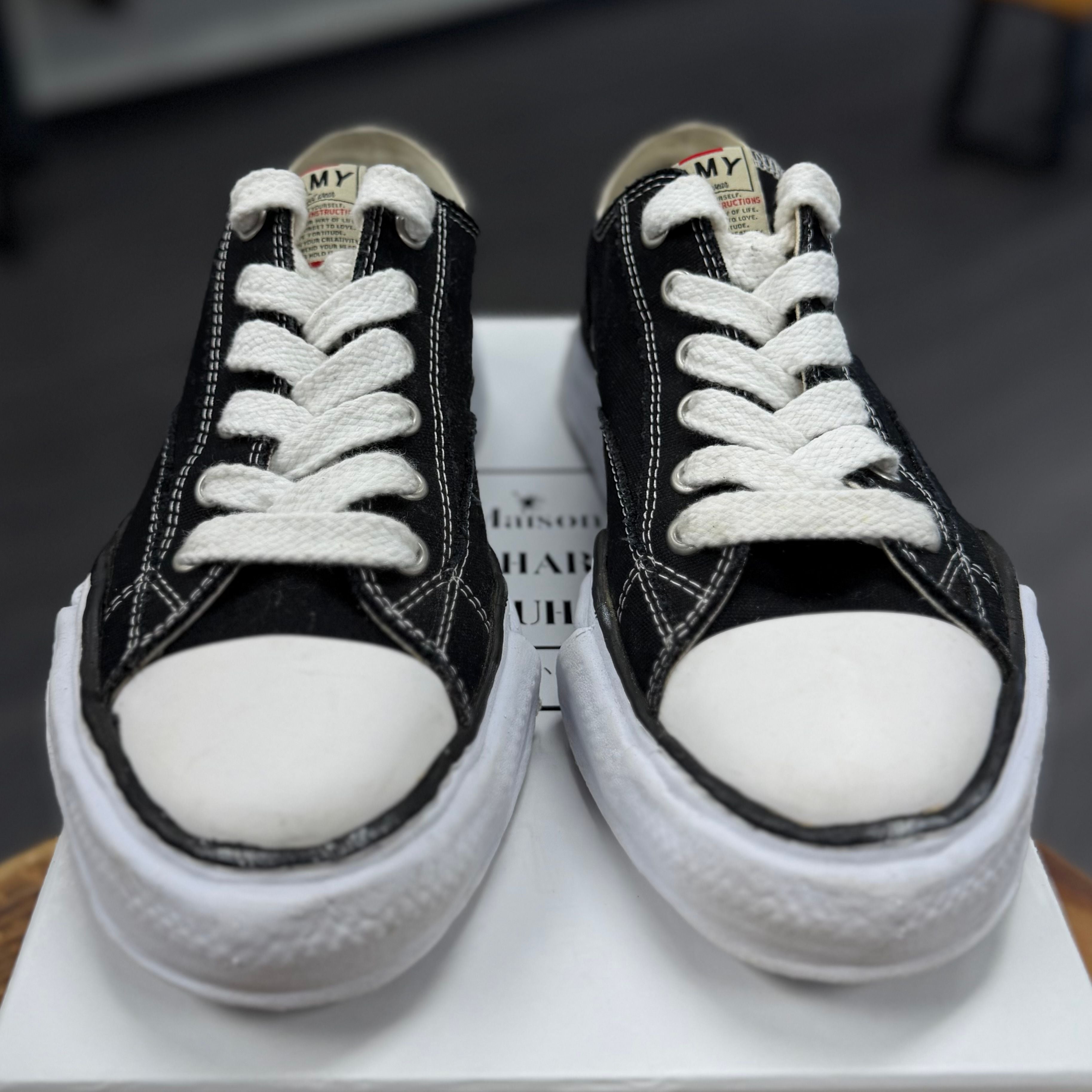 Maison Mihara Yasuhiro Hank OG Sole Canvas Low (Black) - Preowned