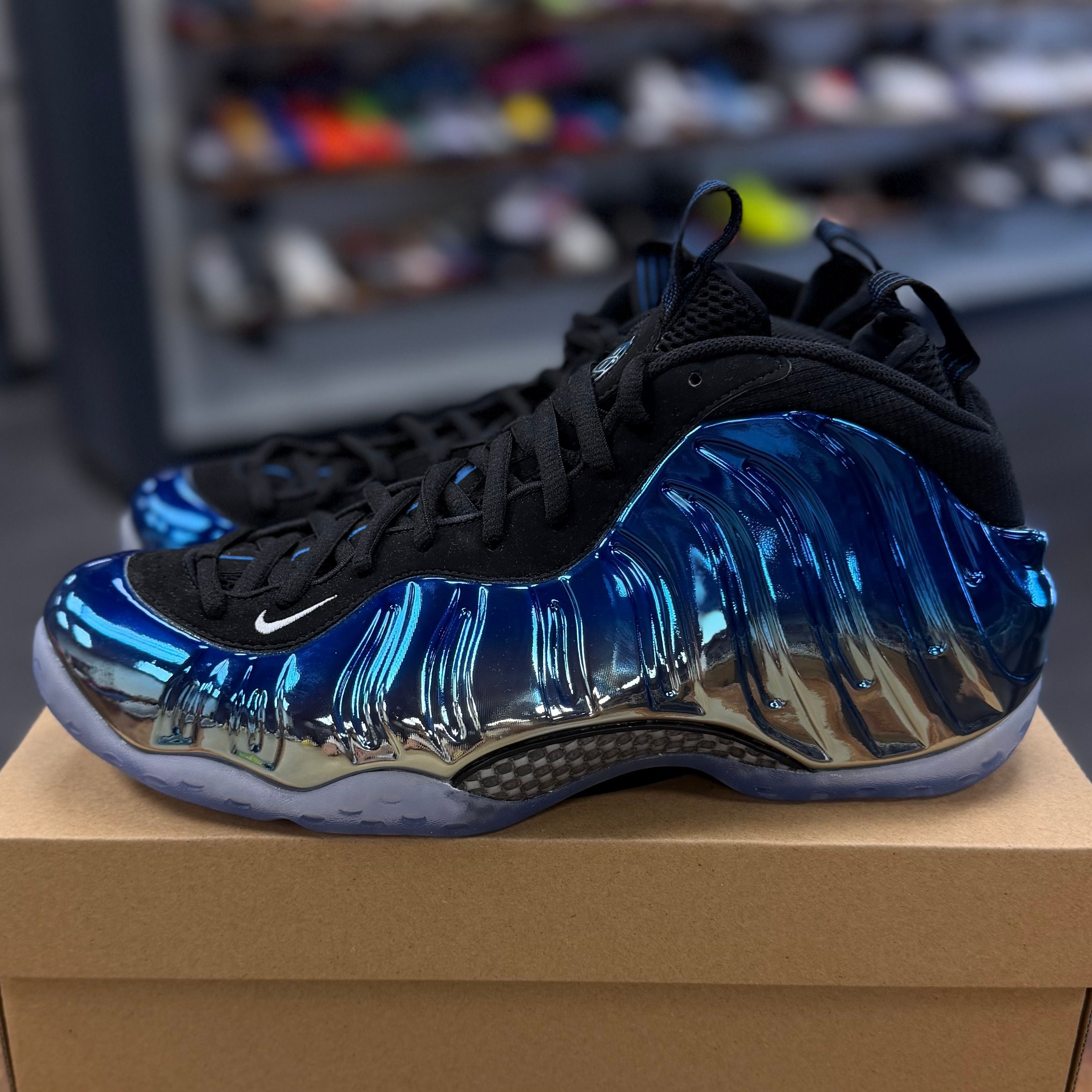 BRAND NEW STEAL - Nike Air Foamposite One Blue Mirror