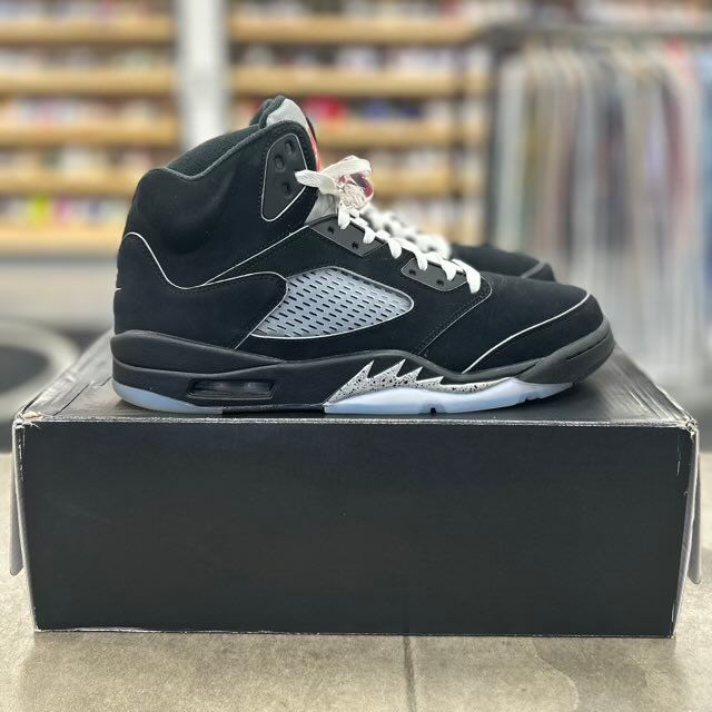 Jordan 5 Retro OG Black Metallic Reimagined - Preowned