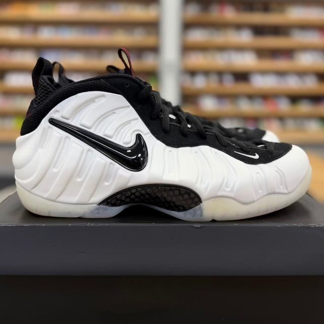 Nike Air Foamposite Pro Pearl (2025) - Preowned
