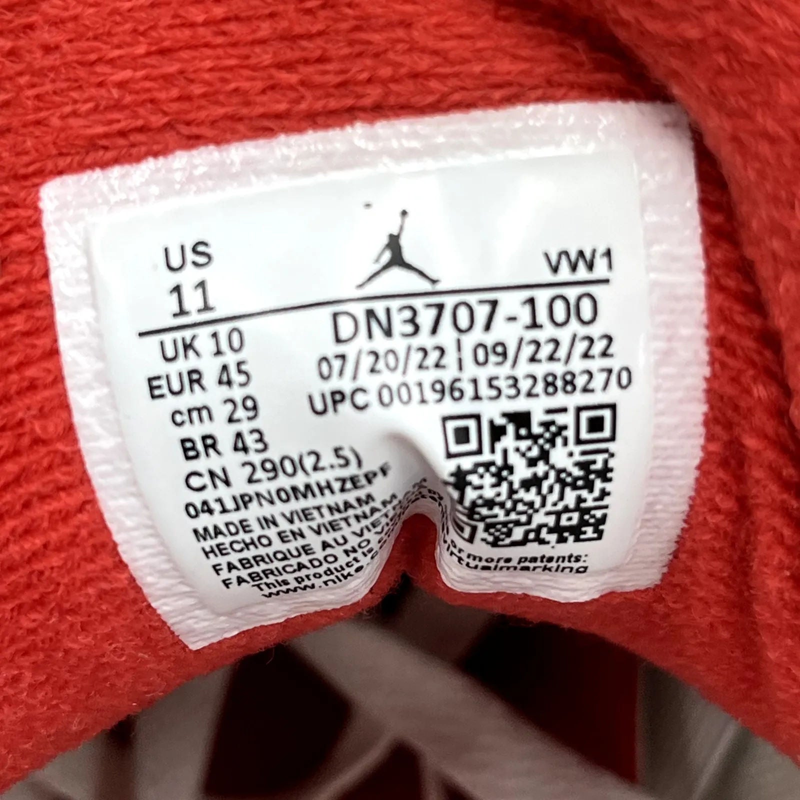 Jordan 3 Retro White Cement Reimagined - Preowned