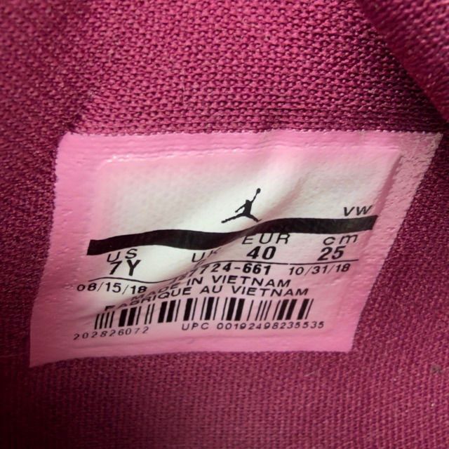 Jordan 4 Retro Valentine's Day (2019) (GS) - Preowned