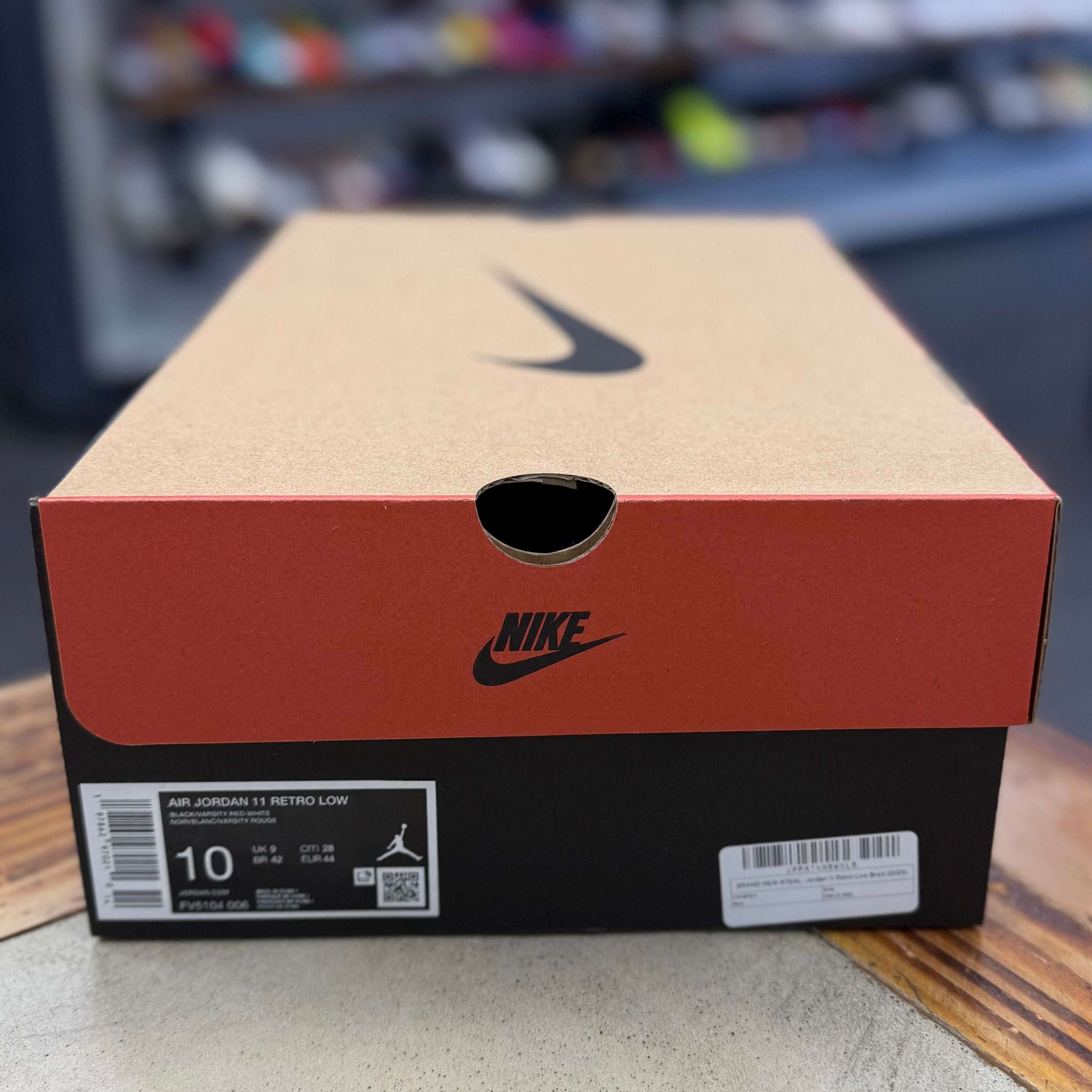 BRAND NEW STEAL - Jordan 11 Retro Low Bred (2025)