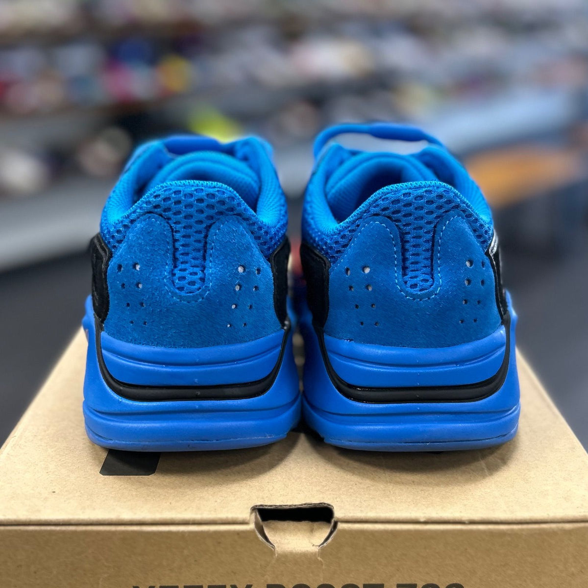 adidas Yeezy Boost 700 Hi-Res Blue - Preowned