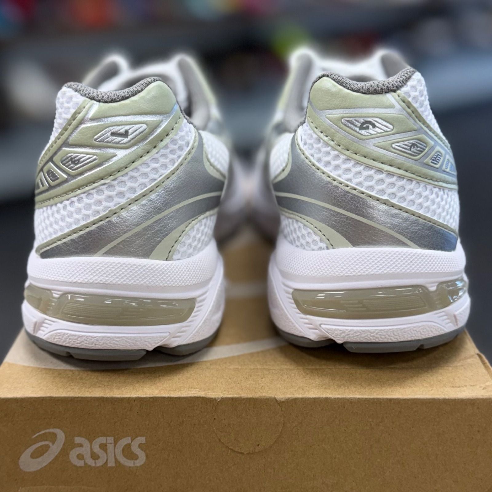 BRAND NEW STEAL - ASICS Gel-1130 White Dried Leaf Green (Women's)