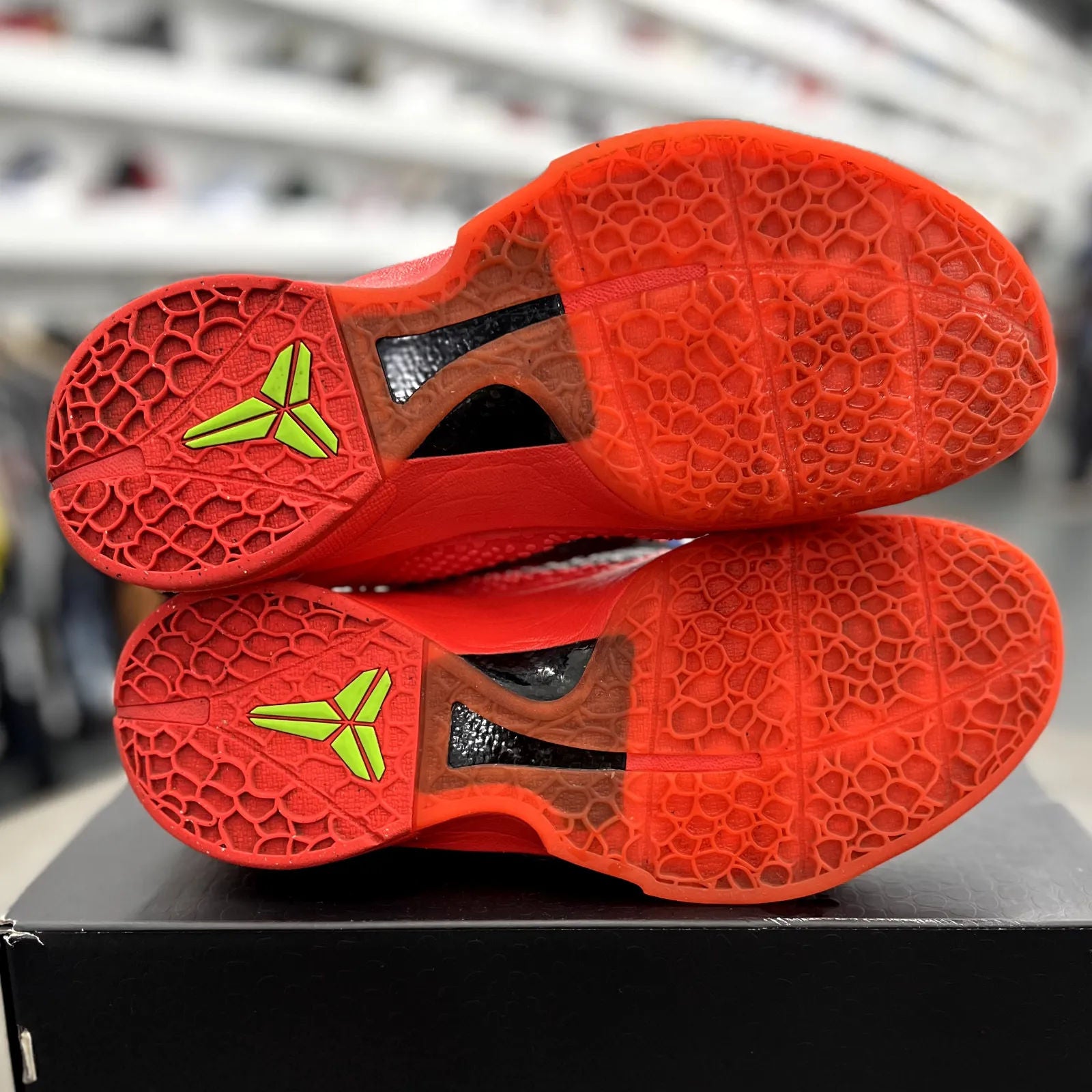 Nike Kobe 6 Protro Reverse Grinch - Preowned