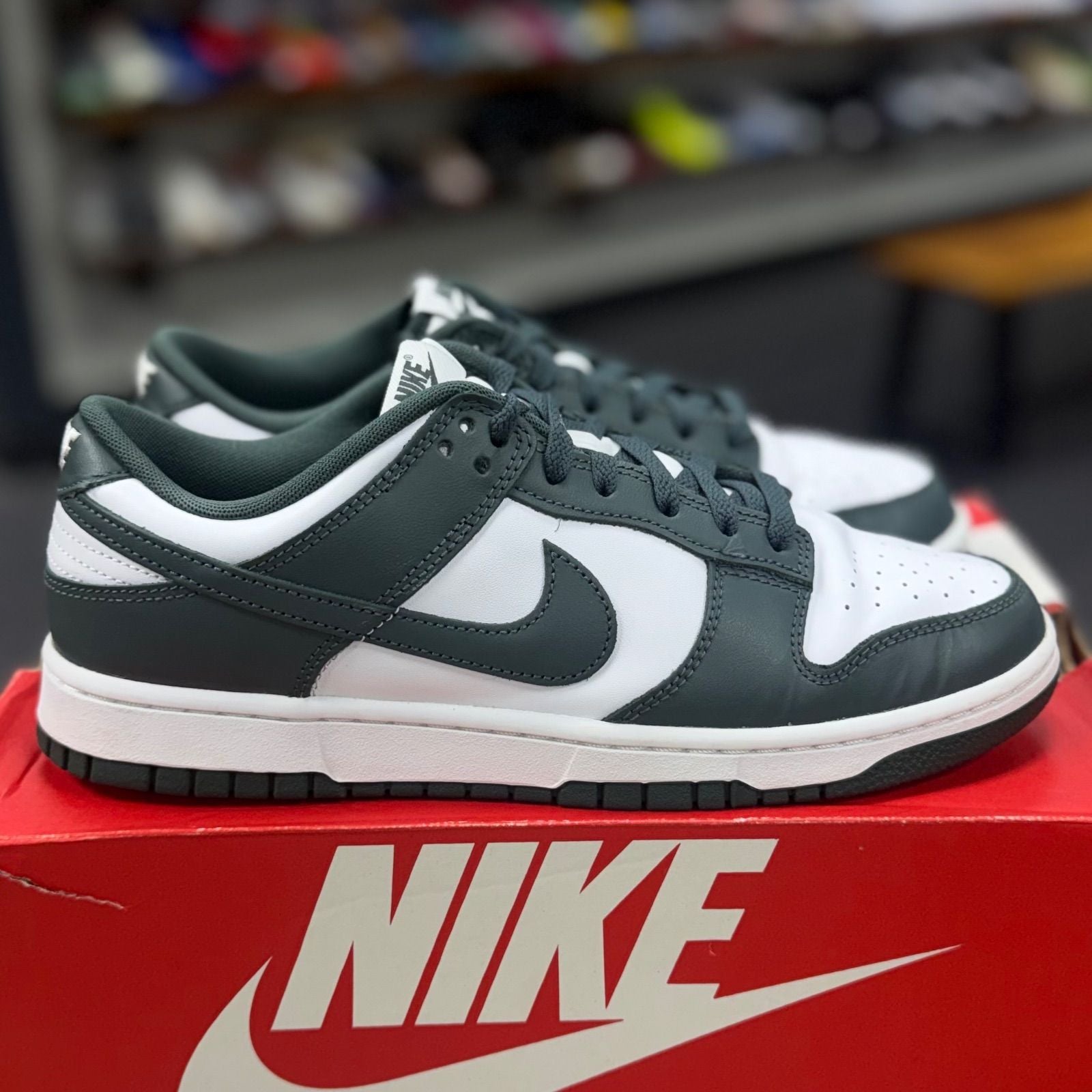 Nike Dunk Low Vintage Green - Preowned