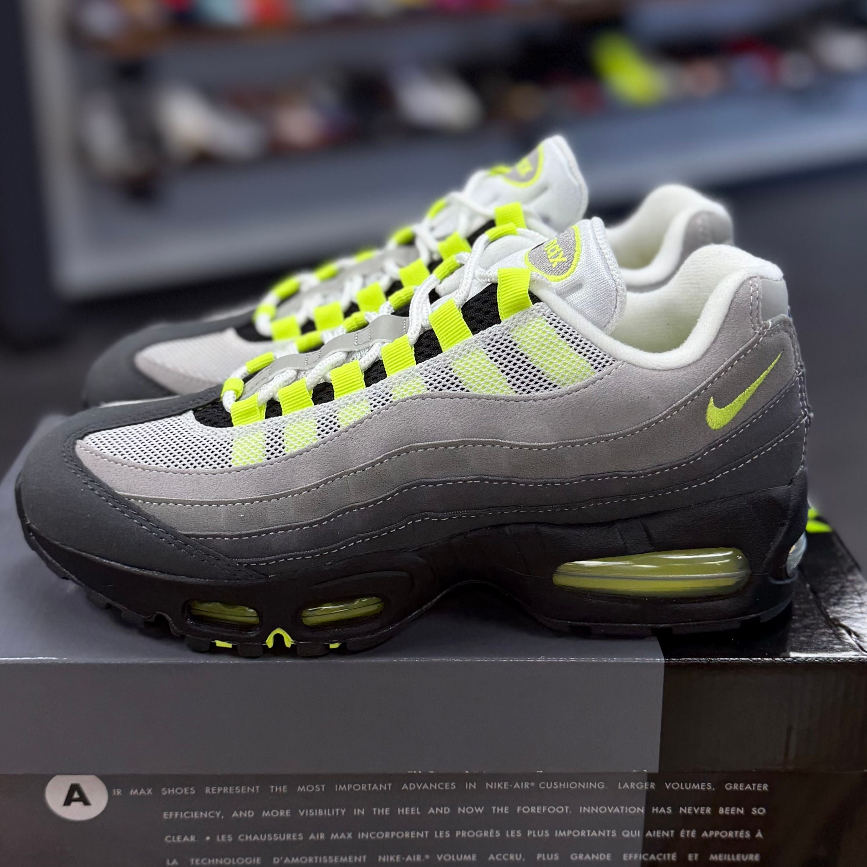 BRAND NEW STEAL - Nike Air Max 95 OG Big Bubble Neon (2026) (Women's)