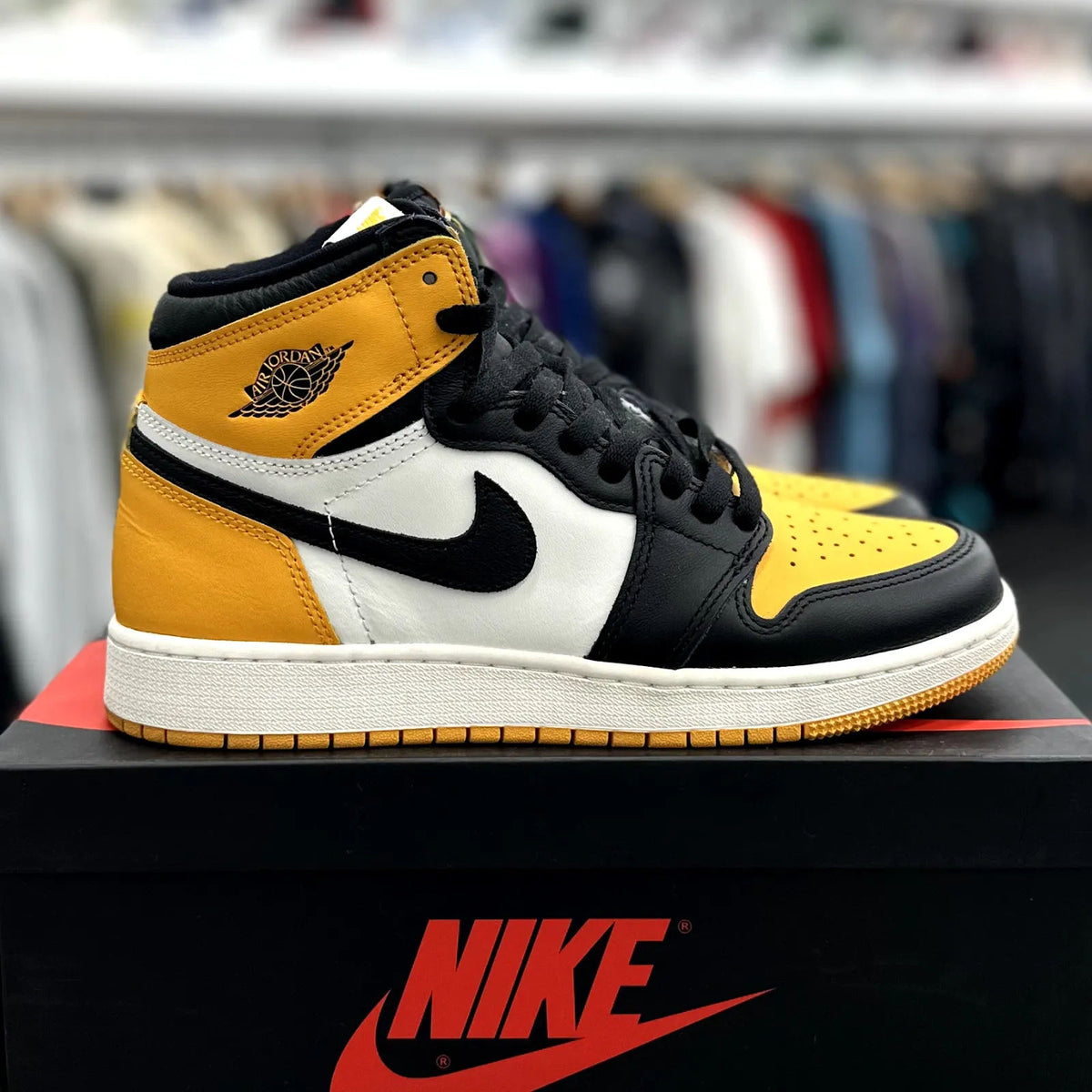 Jordan 1 Retro High OG Taxi (GS) - Preowned