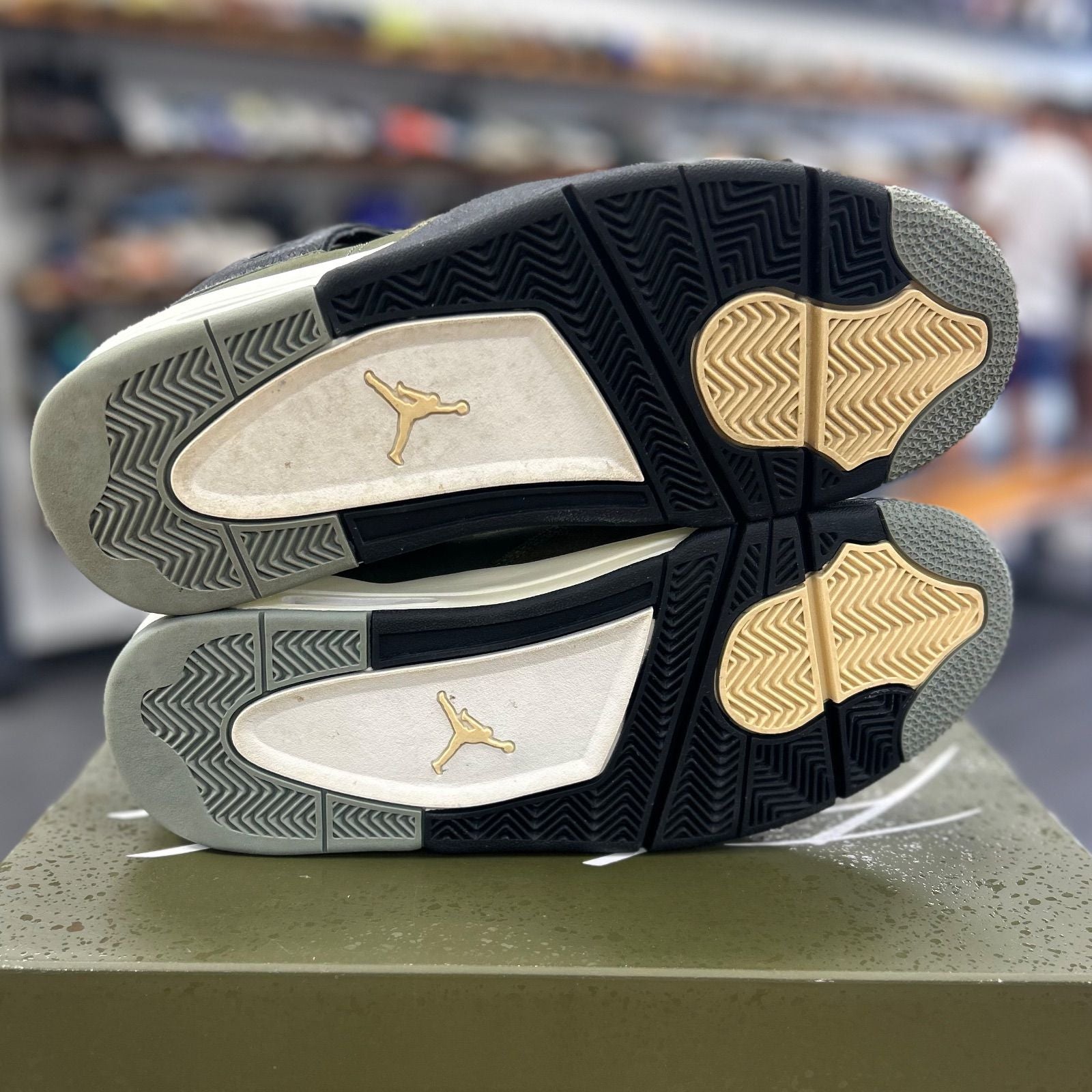 Jordan 4 Retro SE Craft Medium Olive - Preowned