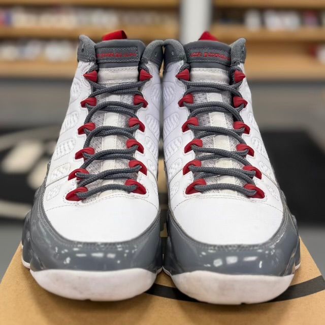 Jordan 9 Retro Fire Red - Preowned