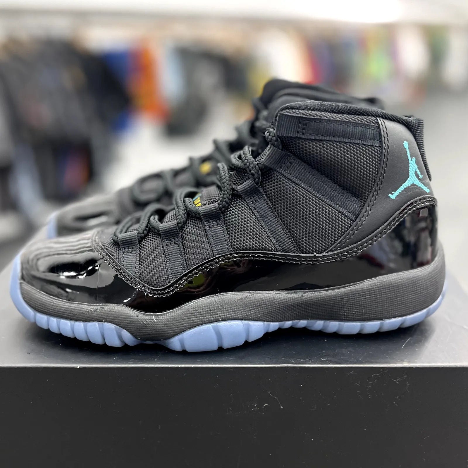 Jordan 11 Retro Gamma Blue (2025) (GS) - Preowned