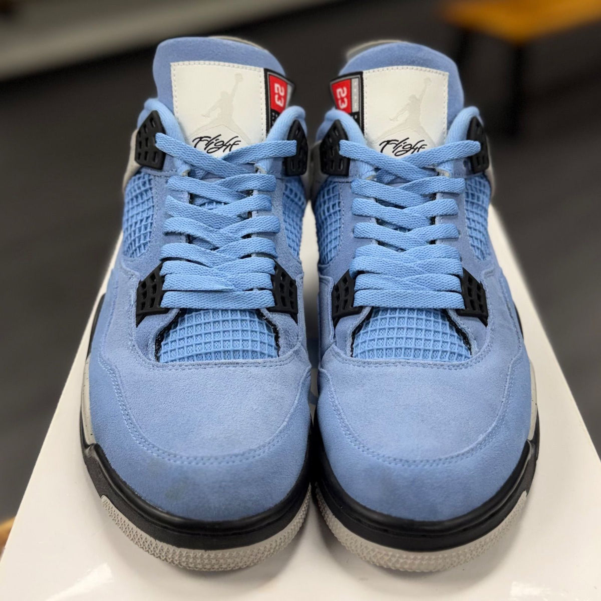 Jordan 4 Retro University Blue - Preowned