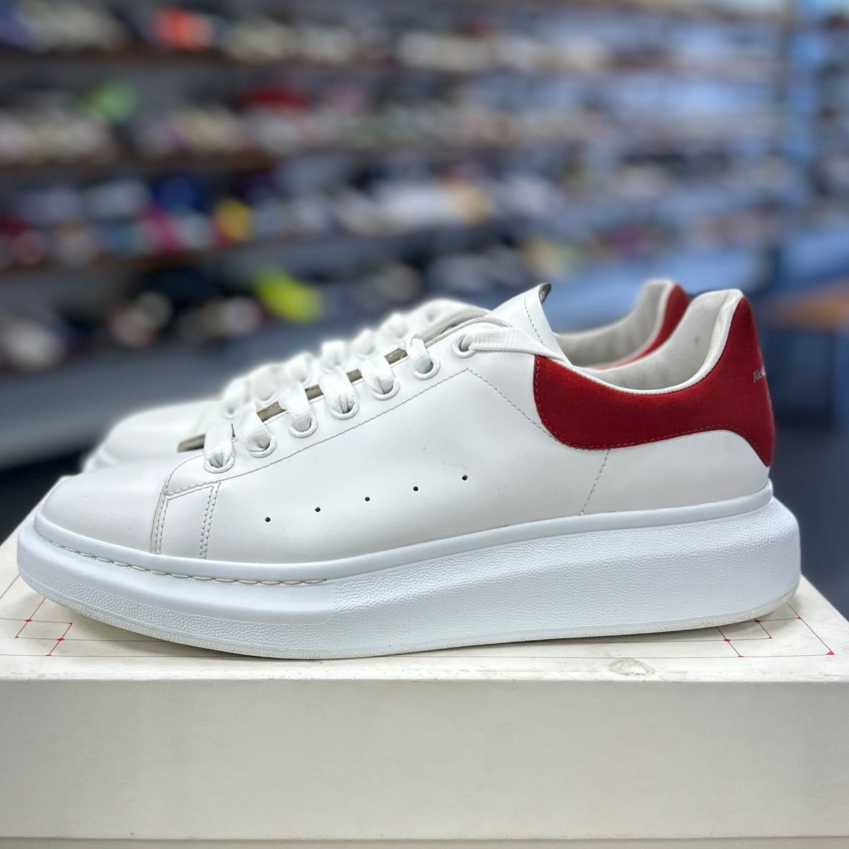 Alexander McQueen Oversized White Red - Preowned