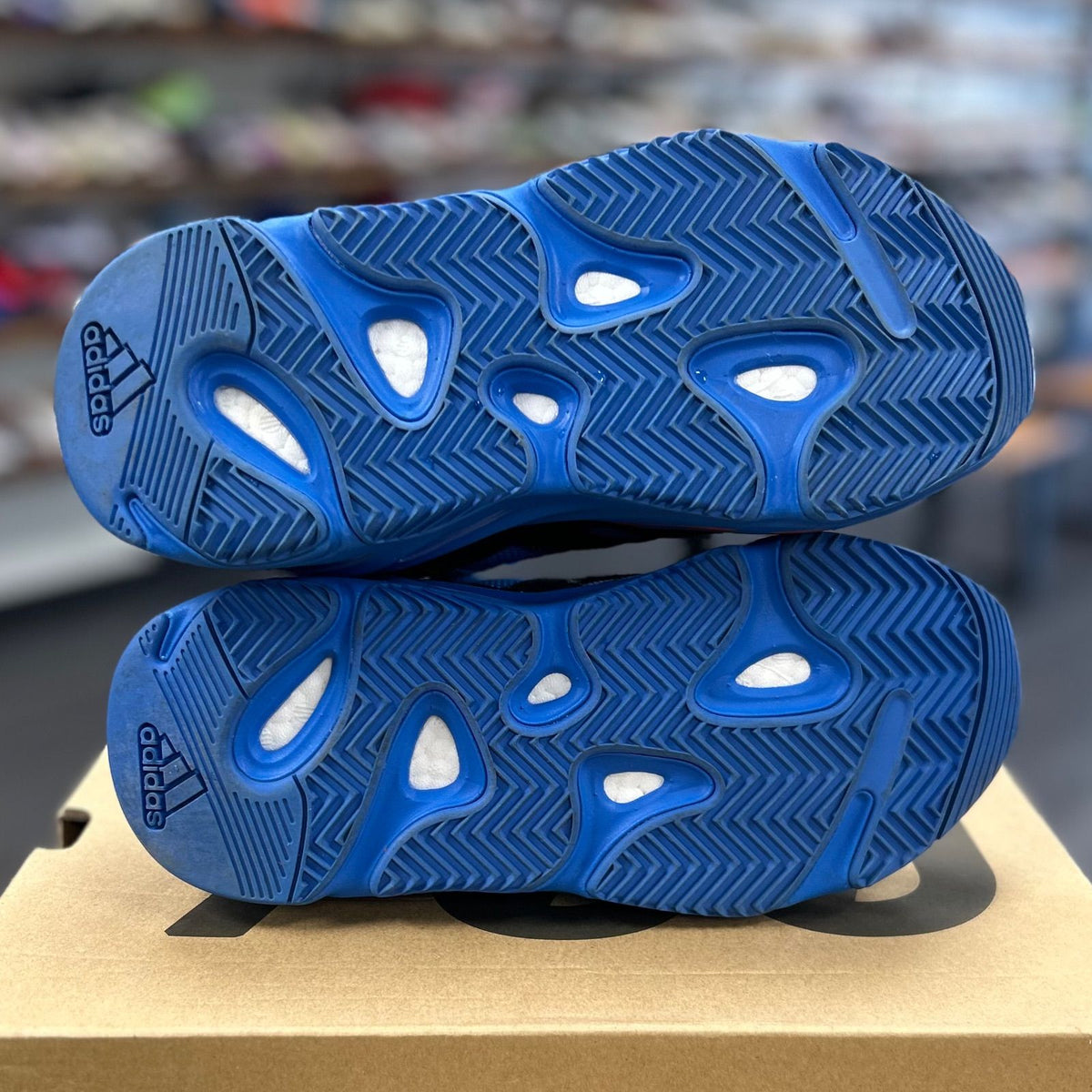 adidas Yeezy Boost 700 Hi-Res Blue - Preowned