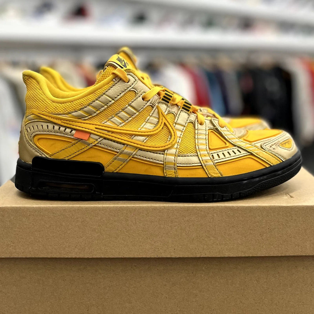Nike Air Rubber Dunk Off-White University Gold - Preowned