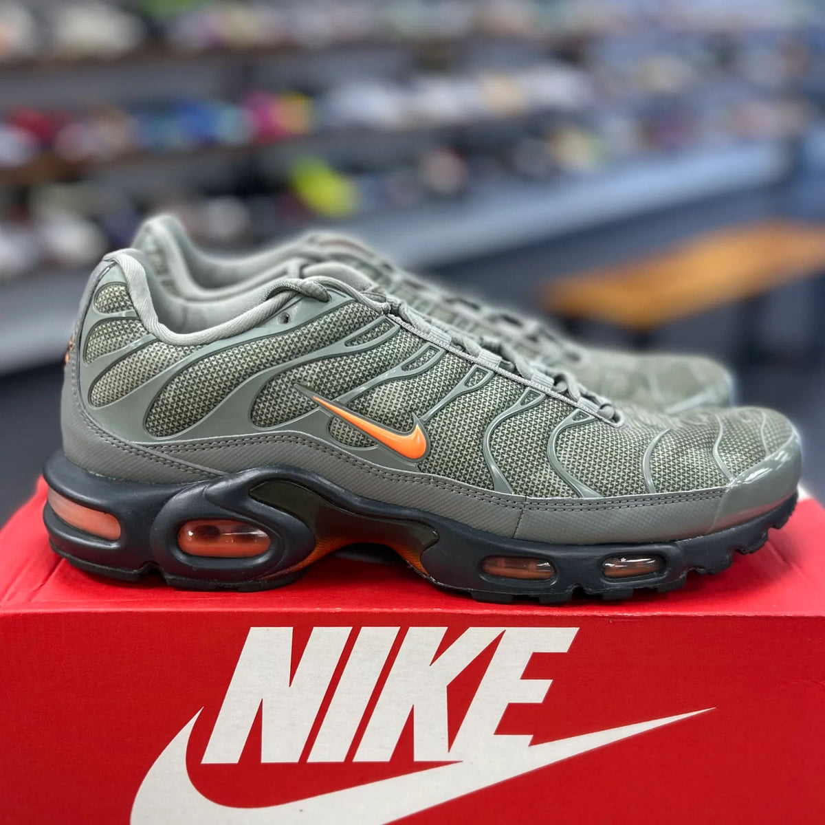 Nike Air Max Plus Dark Stucco - Preowned
