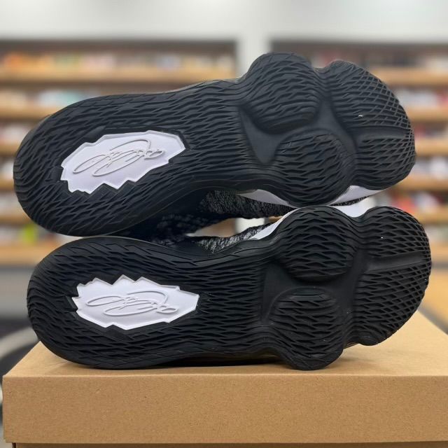 Nike LeBron 17 Black White - Preowned