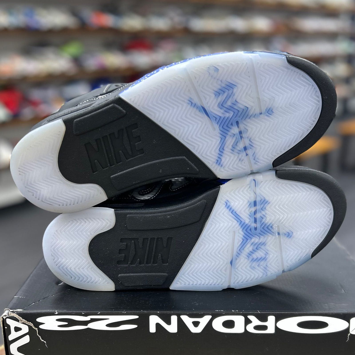 Jordan 5 Retro Awake NY Black - Preowned
