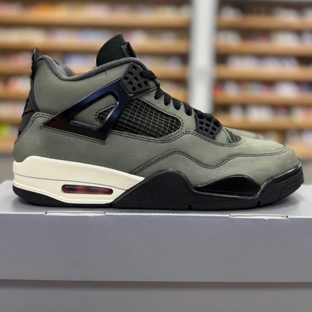 Jordan 4 Retro OG SP Undefeated (2025) - Preowned
