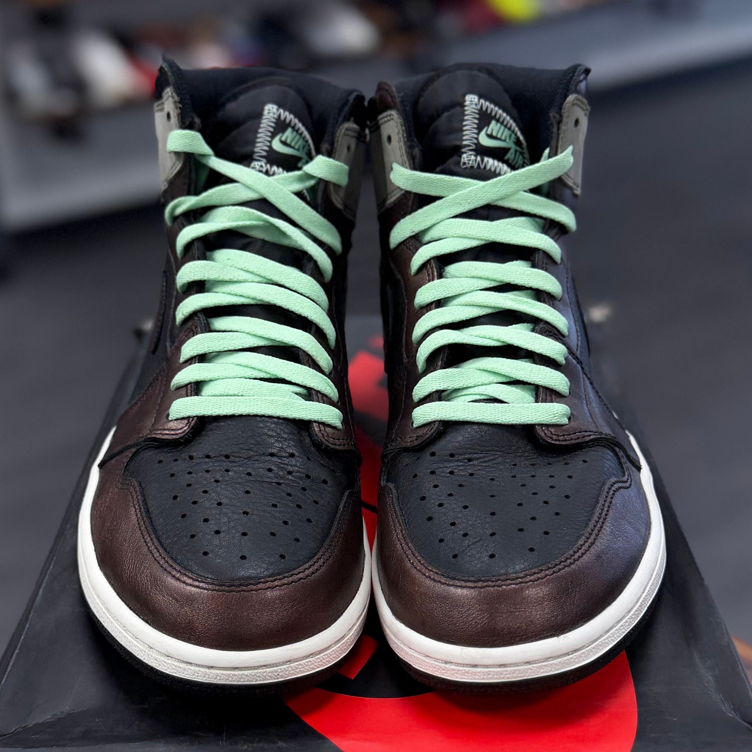 Jordan 1 Retro High Light Army Rust Shadow Patina - Preowned