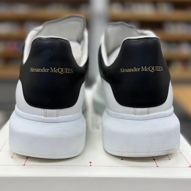 Alexander McQueen Oversized White Black - Preowned