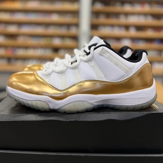 Jordan 11 Retro Low Closing Ceremony - Preowned