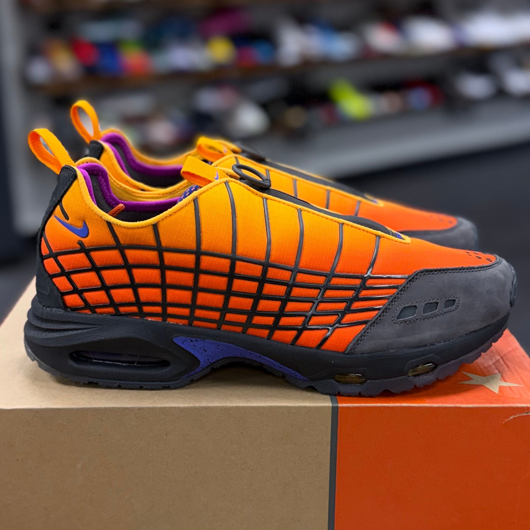 BRAND NEW STEAL - Nike Air Max Sunder SP Kids of Immigrants Sunrise