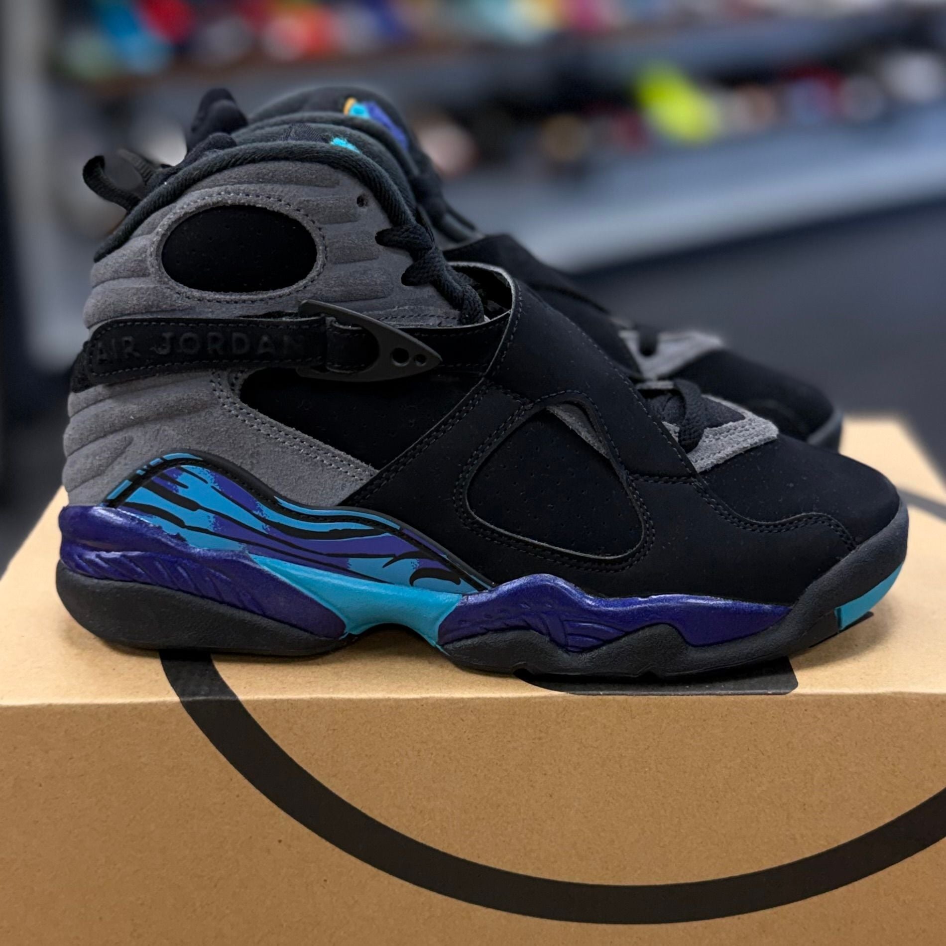 Jordan 8 Retro Aqua (2025) (GS) - Preowned