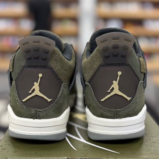 Jordan 4 Retro SE Craft Medium Olive (GS) - Preowned