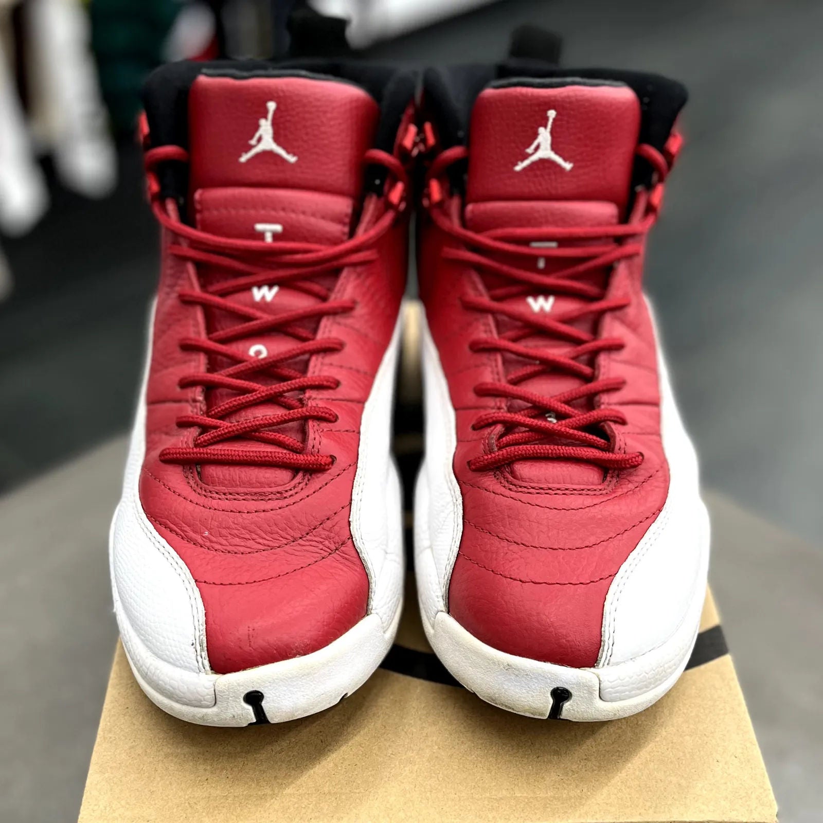 Jordan 12 Retro Gym Red - Preowned